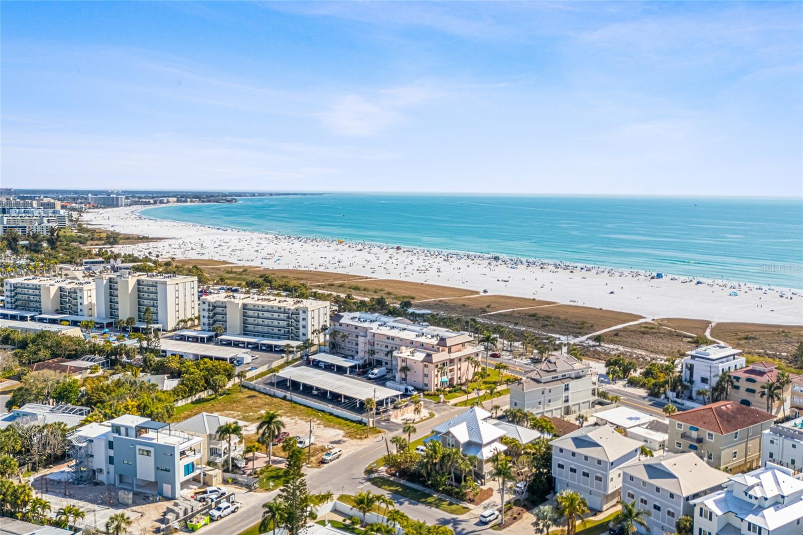 Image 36 of 38 For 711 Beach Road 408