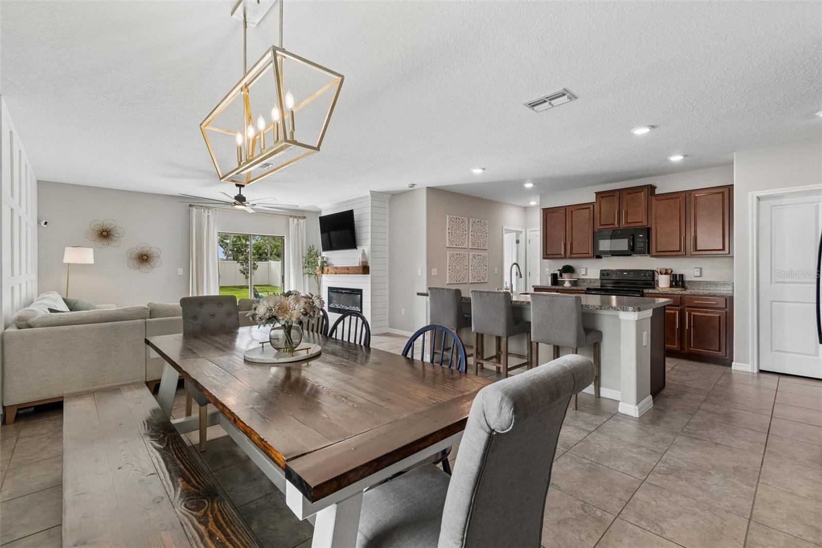 Image 10 of 77 For 11326 Sage Canyon Drive