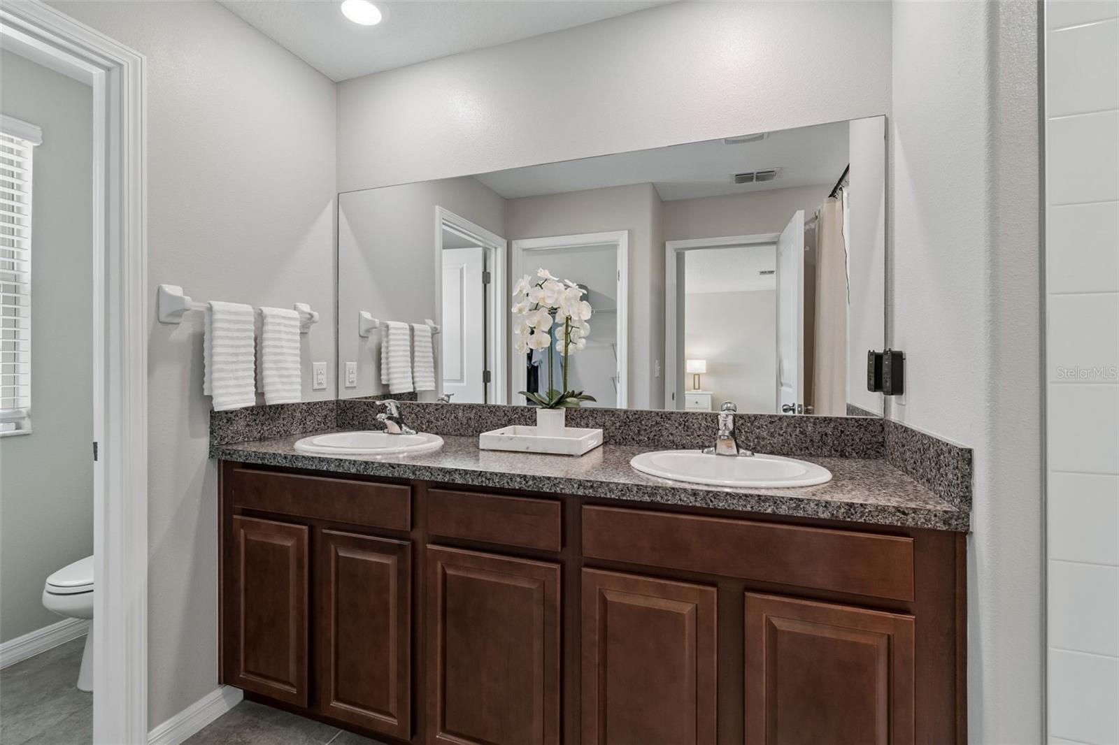 Image 34 of 77 For 11326 Sage Canyon Drive