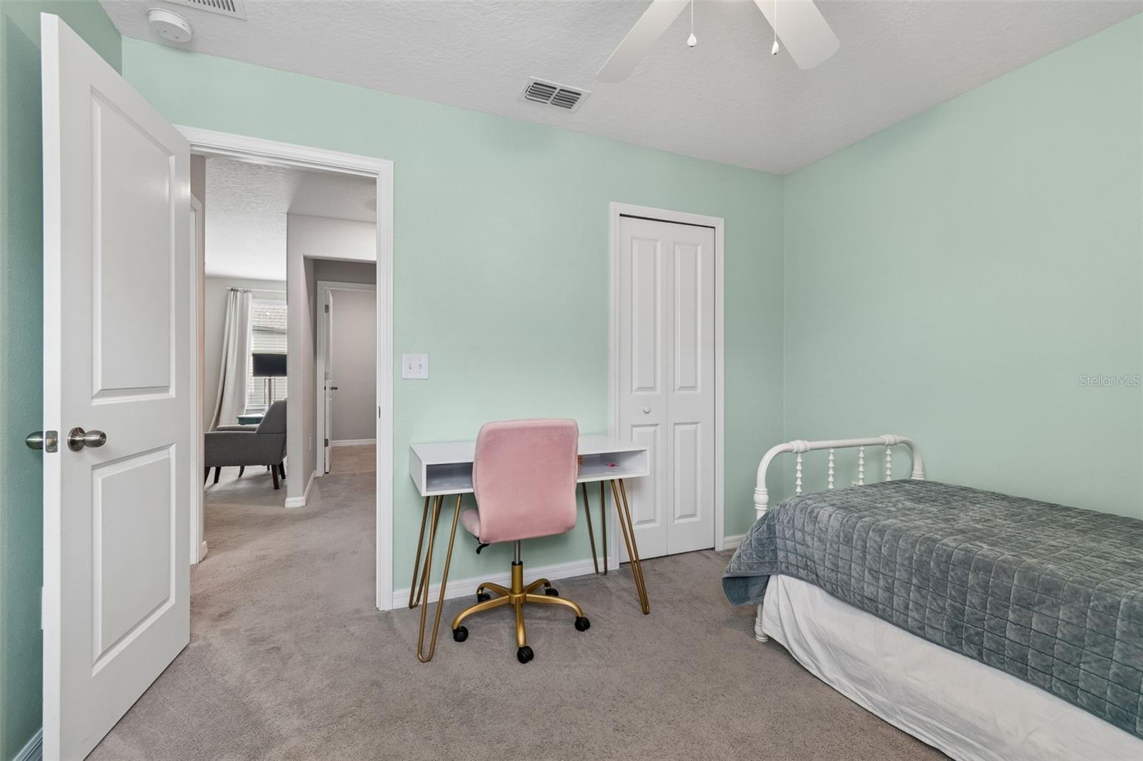 Image 43 of 77 For 11326 Sage Canyon Drive