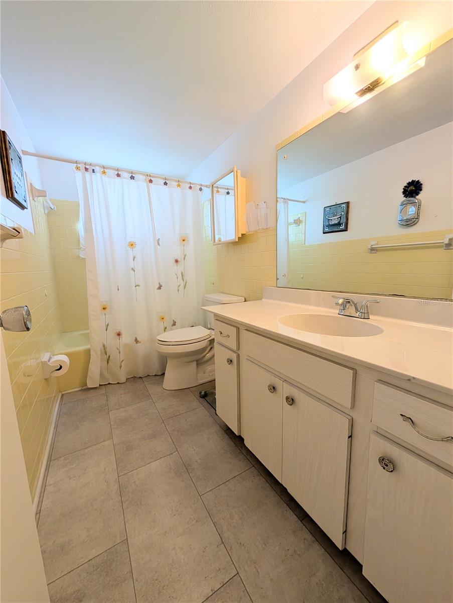 Image 22 of 47 For 5896 Garden Lane A27