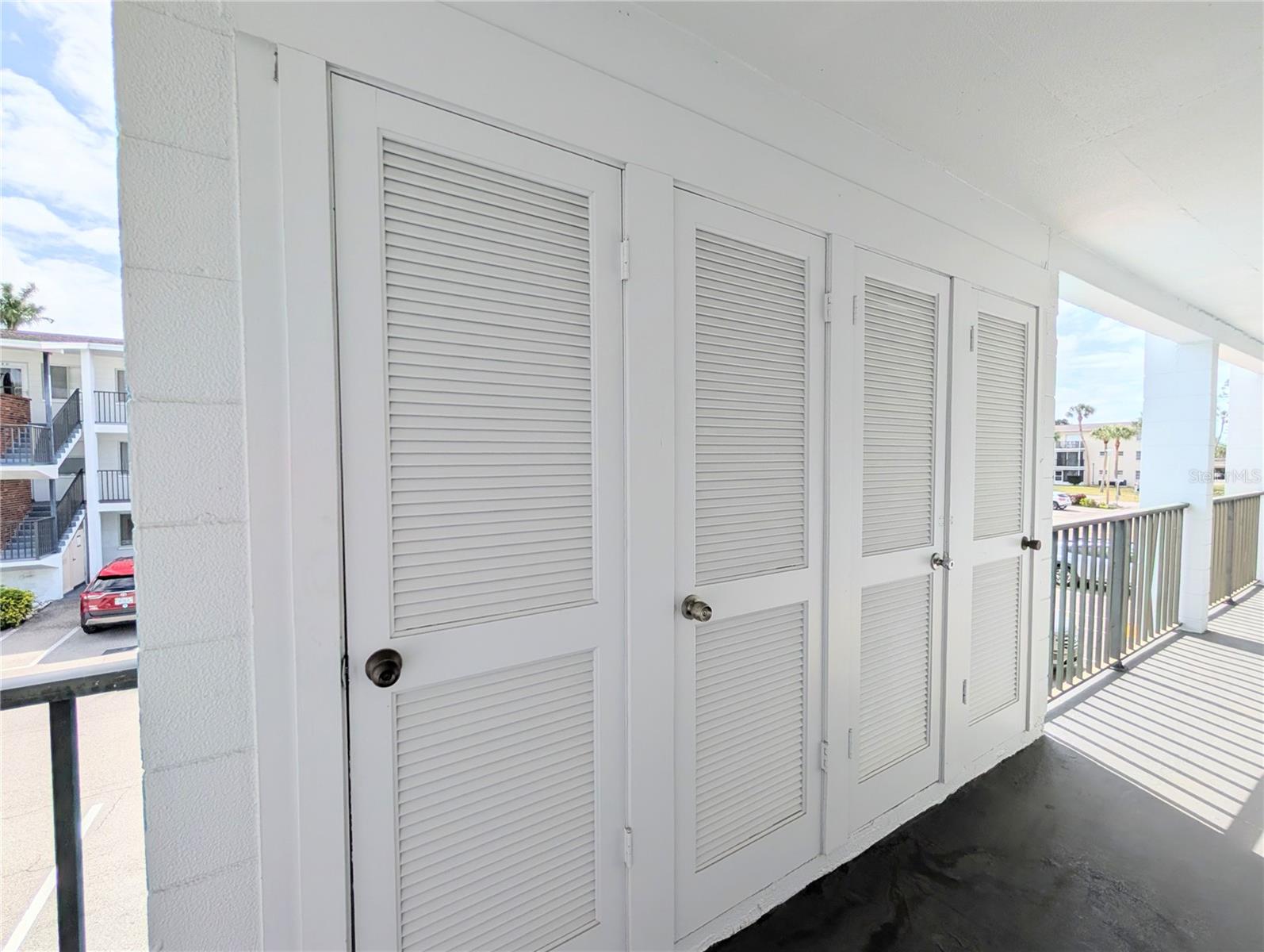 Image 32 of 47 For 5896 Garden Lane A27