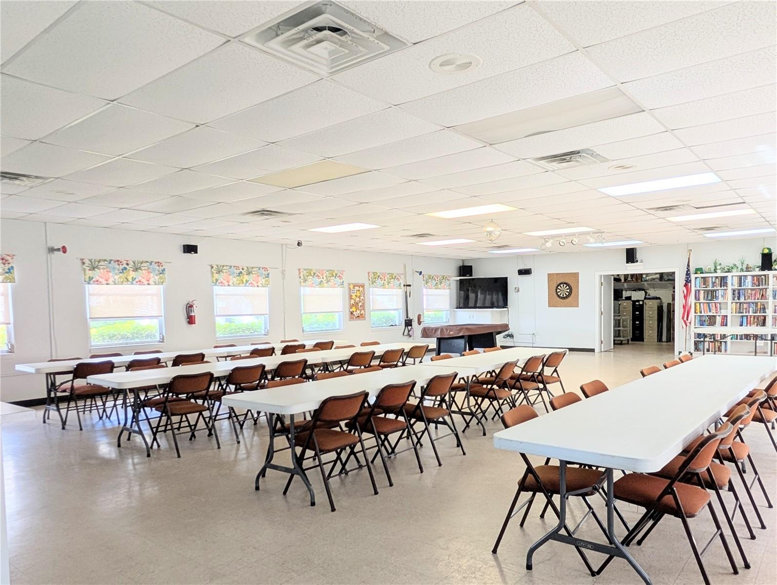 Image 39 of 47 For 5896 Garden Lane A27