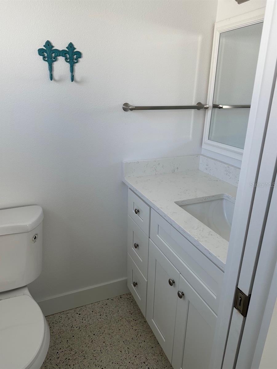 Image 5 of 7 For 6154 Midnight Pass Road A-3