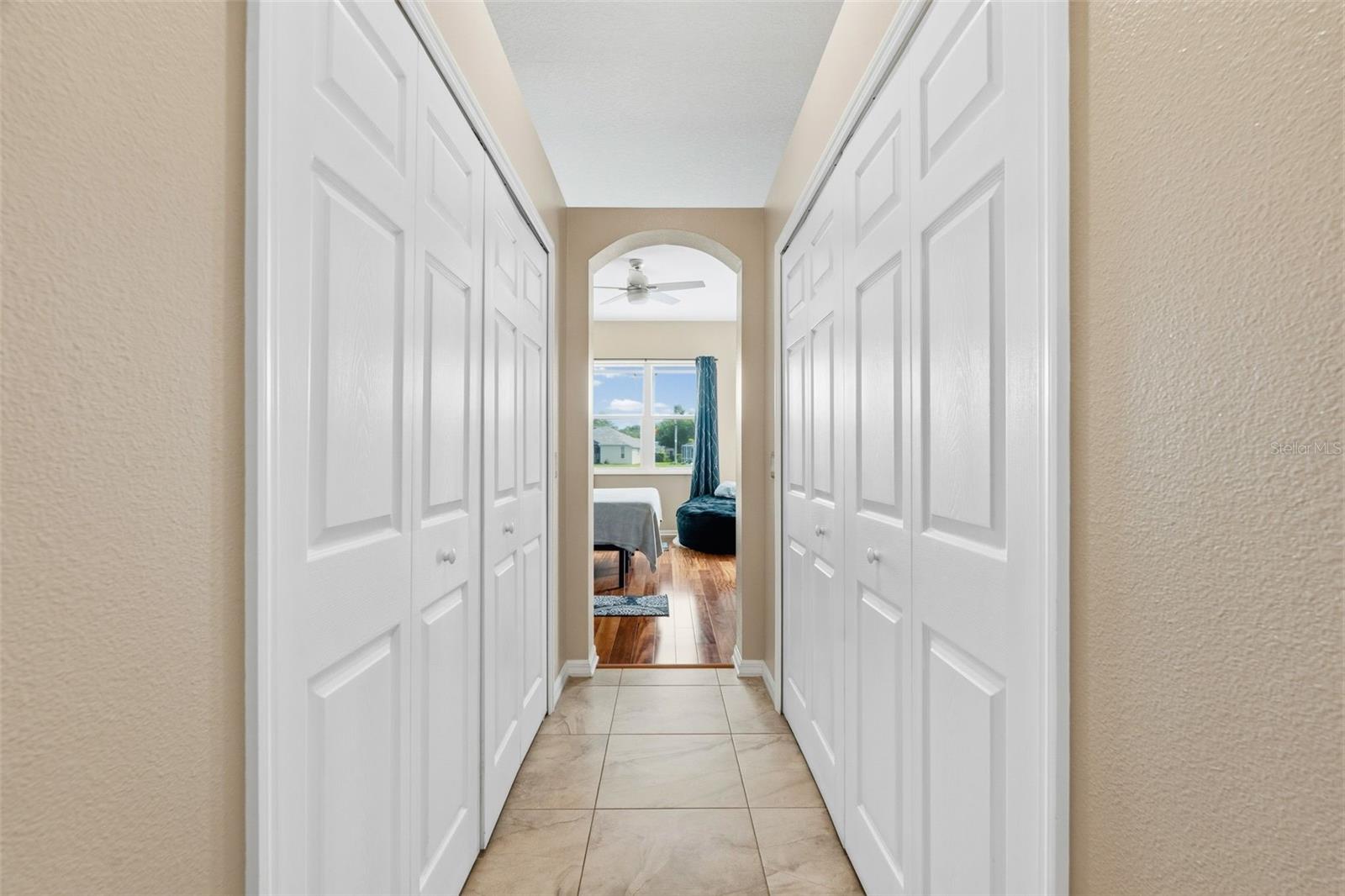 Image 26 of 71 For 11808 Soft Rush Terrace