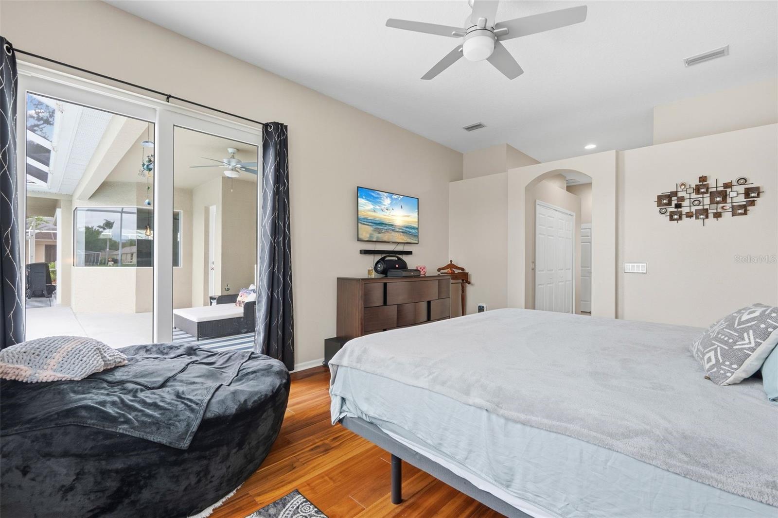 Image 28 of 71 For 11808 Soft Rush Terrace