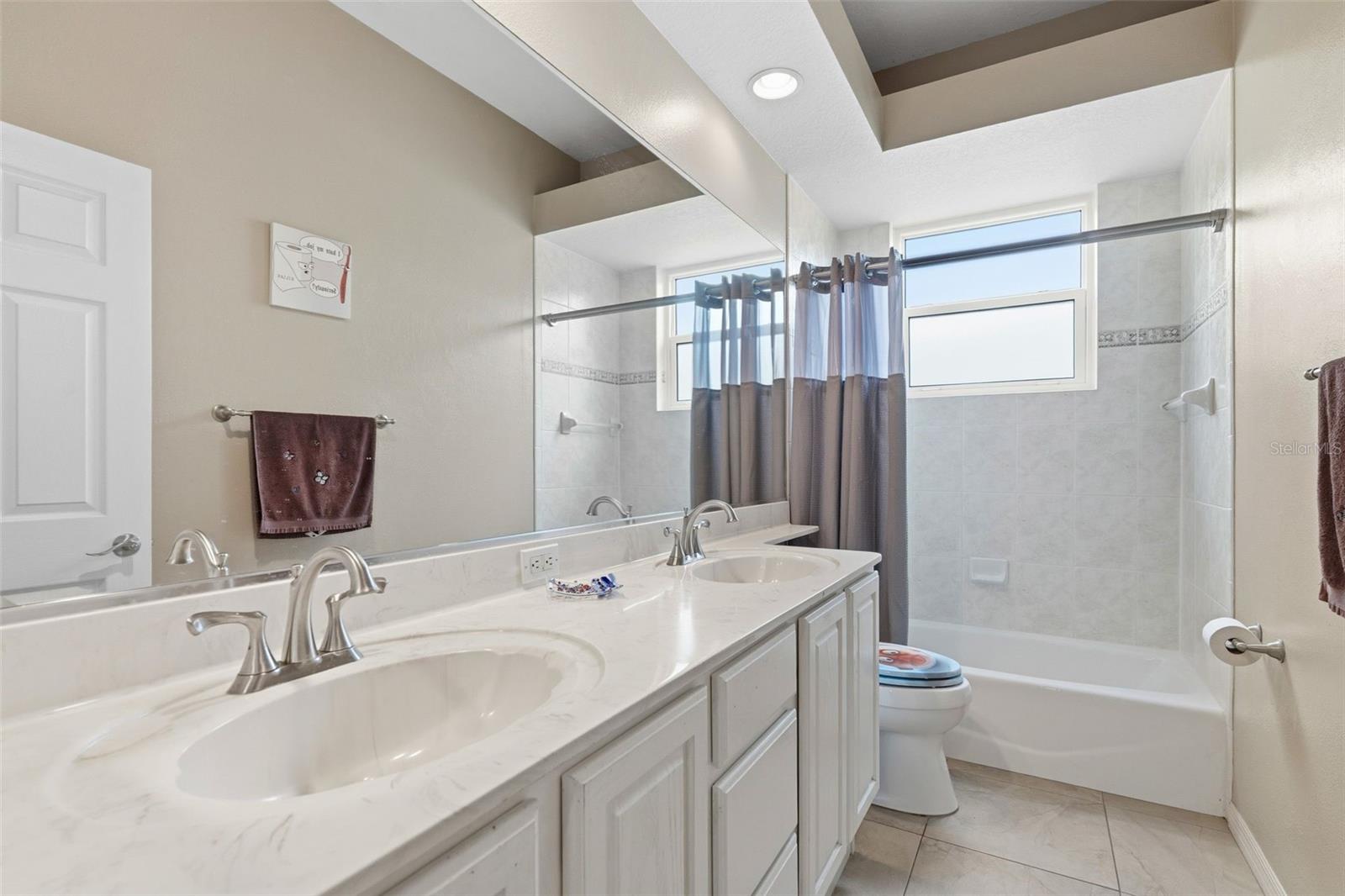 Image 35 of 71 For 11808 Soft Rush Terrace