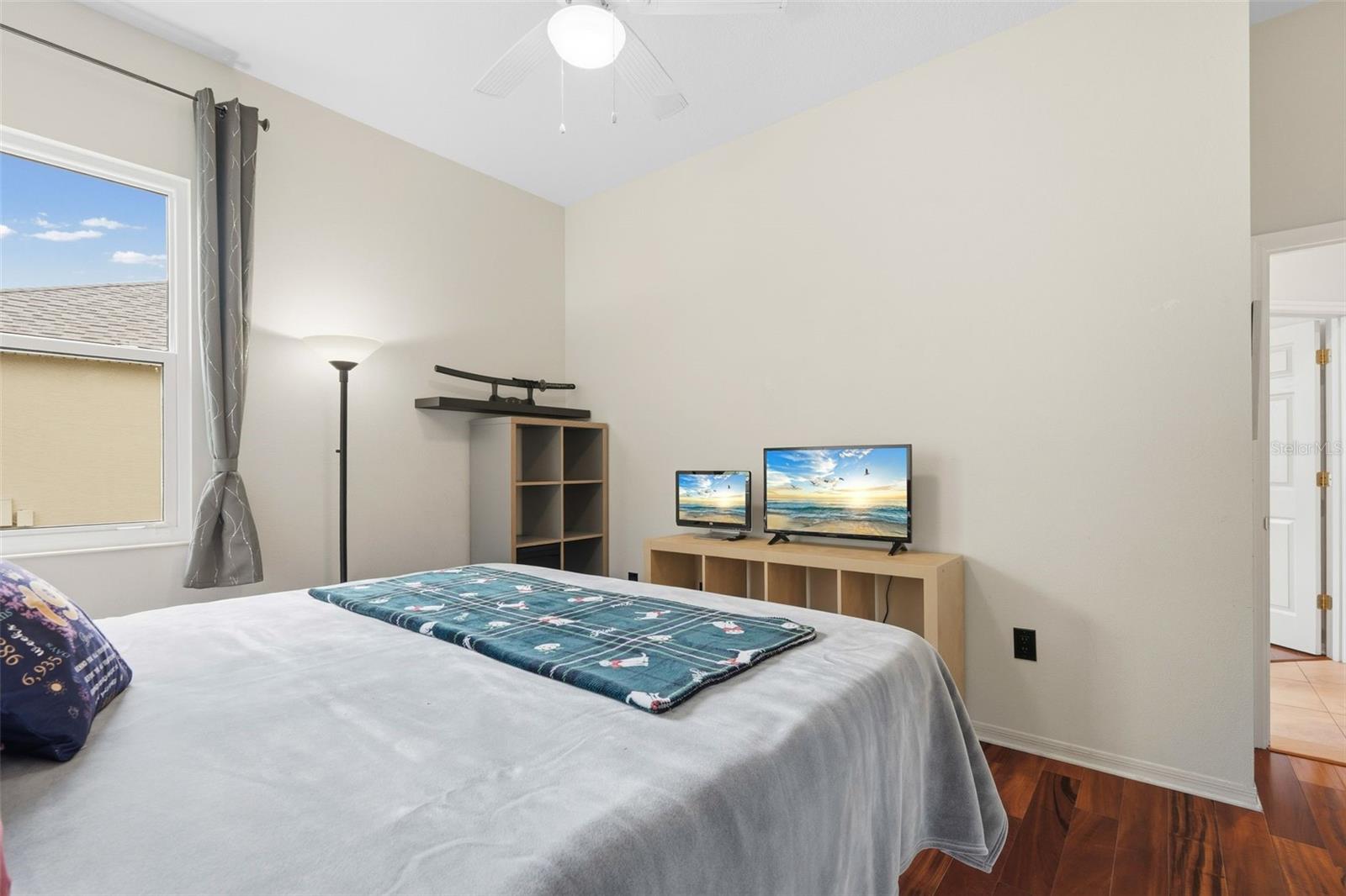 Image 37 of 71 For 11808 Soft Rush Terrace