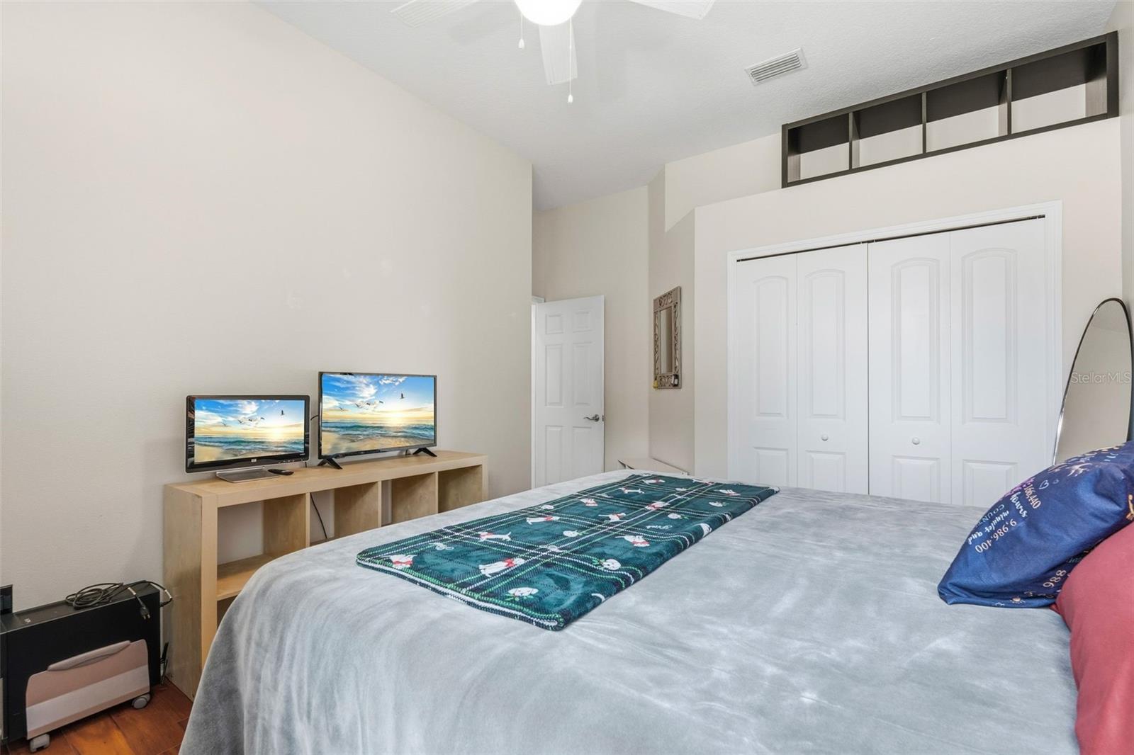 Image 38 of 71 For 11808 Soft Rush Terrace