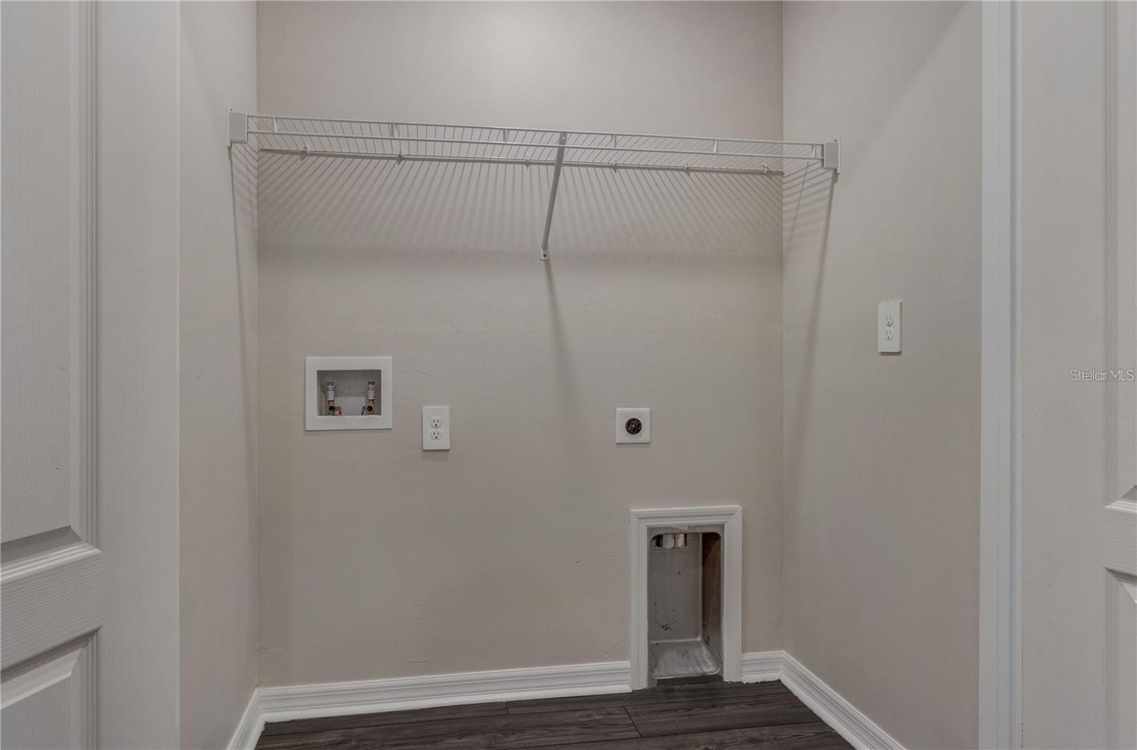 Image 23 of 27 For 4127 Snowdrop Street