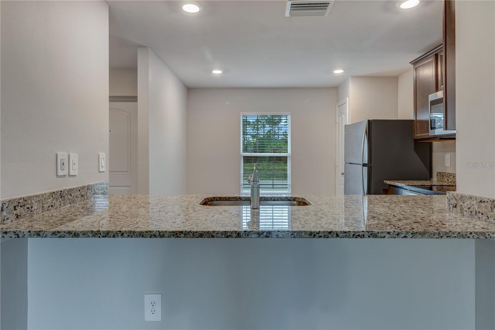 Image 6 of 27 For 4127 Snowdrop Street