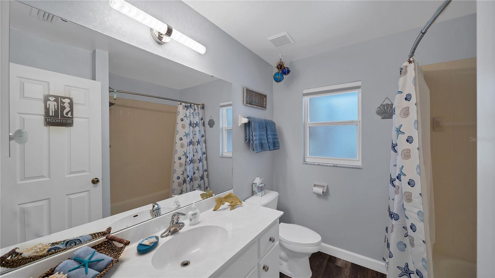 Image 17 of 32 For 5219 Inverness Drive