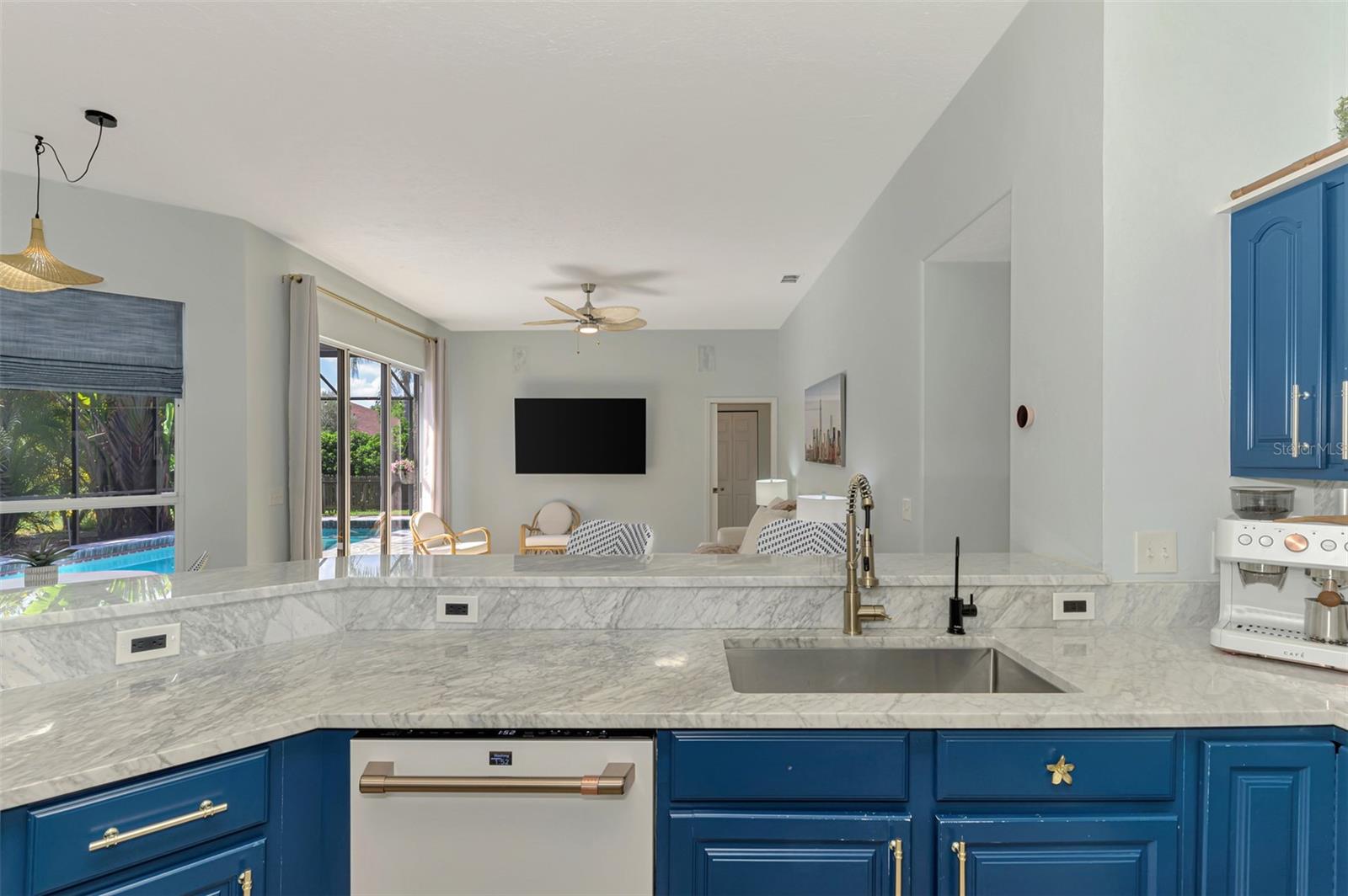 Image 23 of 59 For 5106 76th Street E