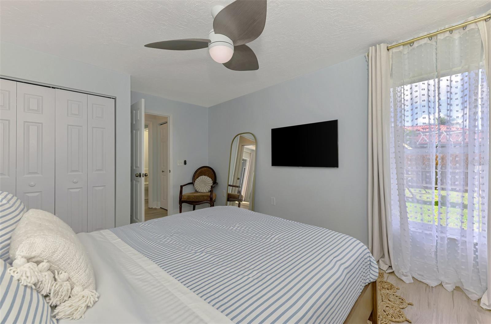 Image 40 of 59 For 5106 76th Street E