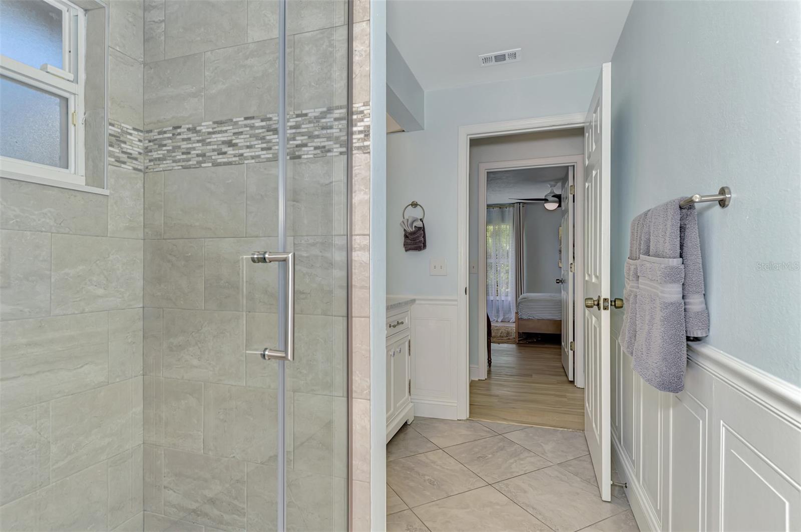 Image 42 of 59 For 5106 76th Street E