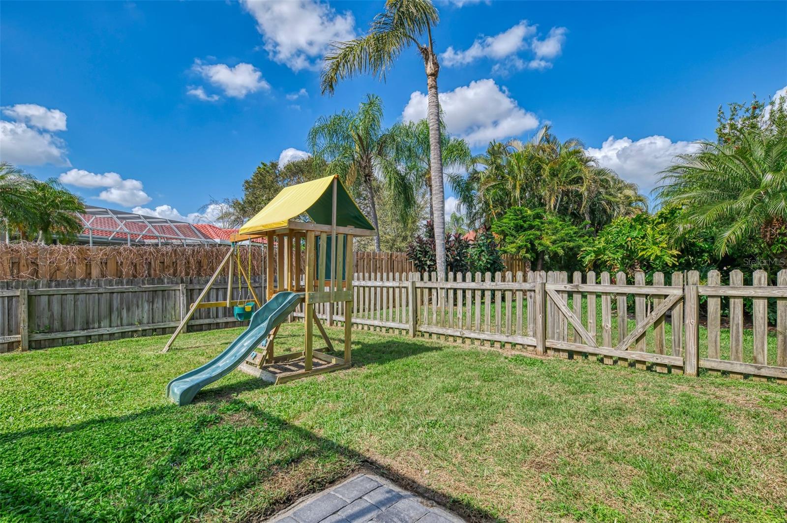 Image 51 of 59 For 5106 76th Street E