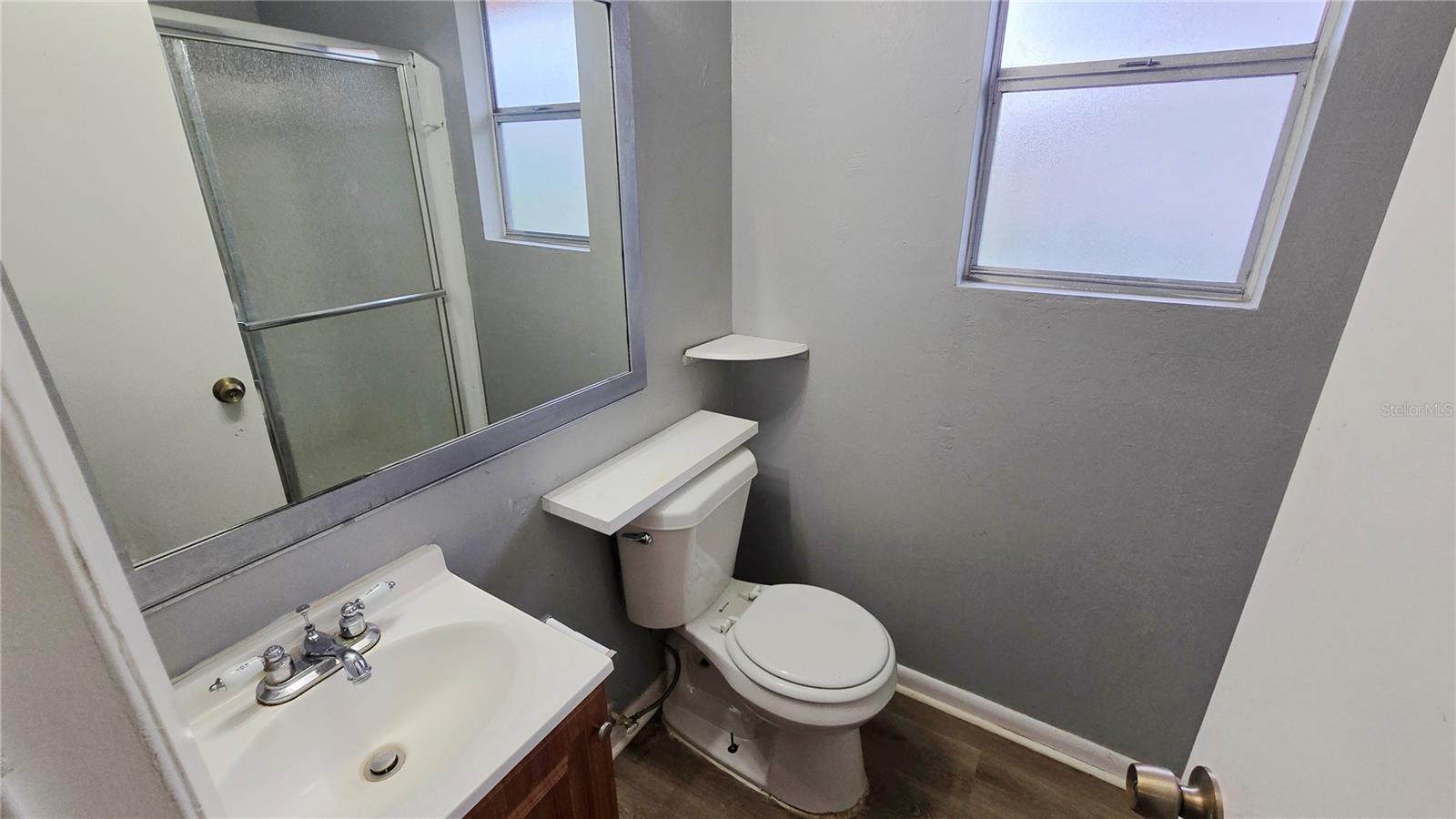 Listing photo id 12 for 3410 15th Street Sw