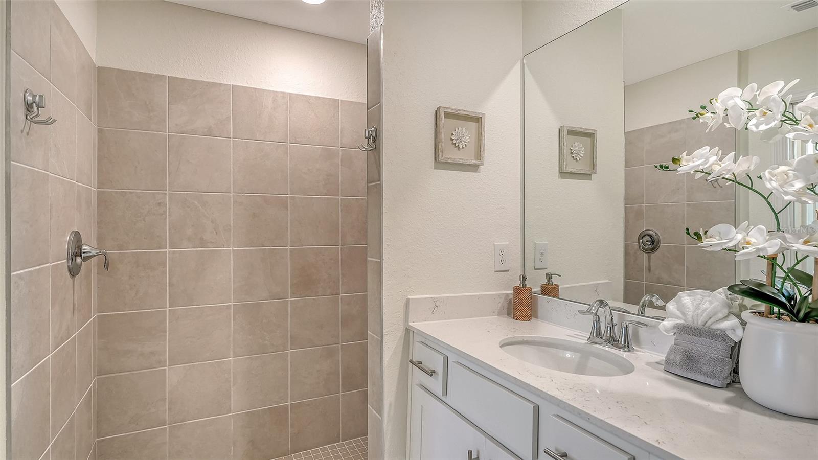 Image 25 of 89 For 12390 Wellen Golf Street 107