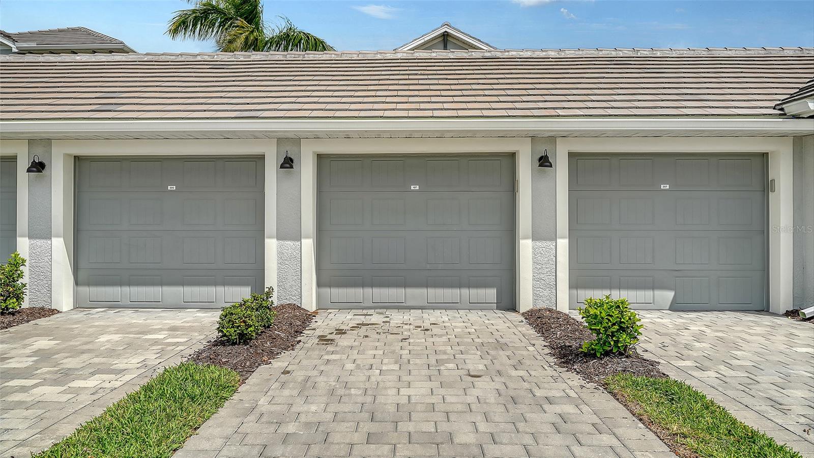 Image 42 of 89 For 12390 Wellen Golf Street 107
