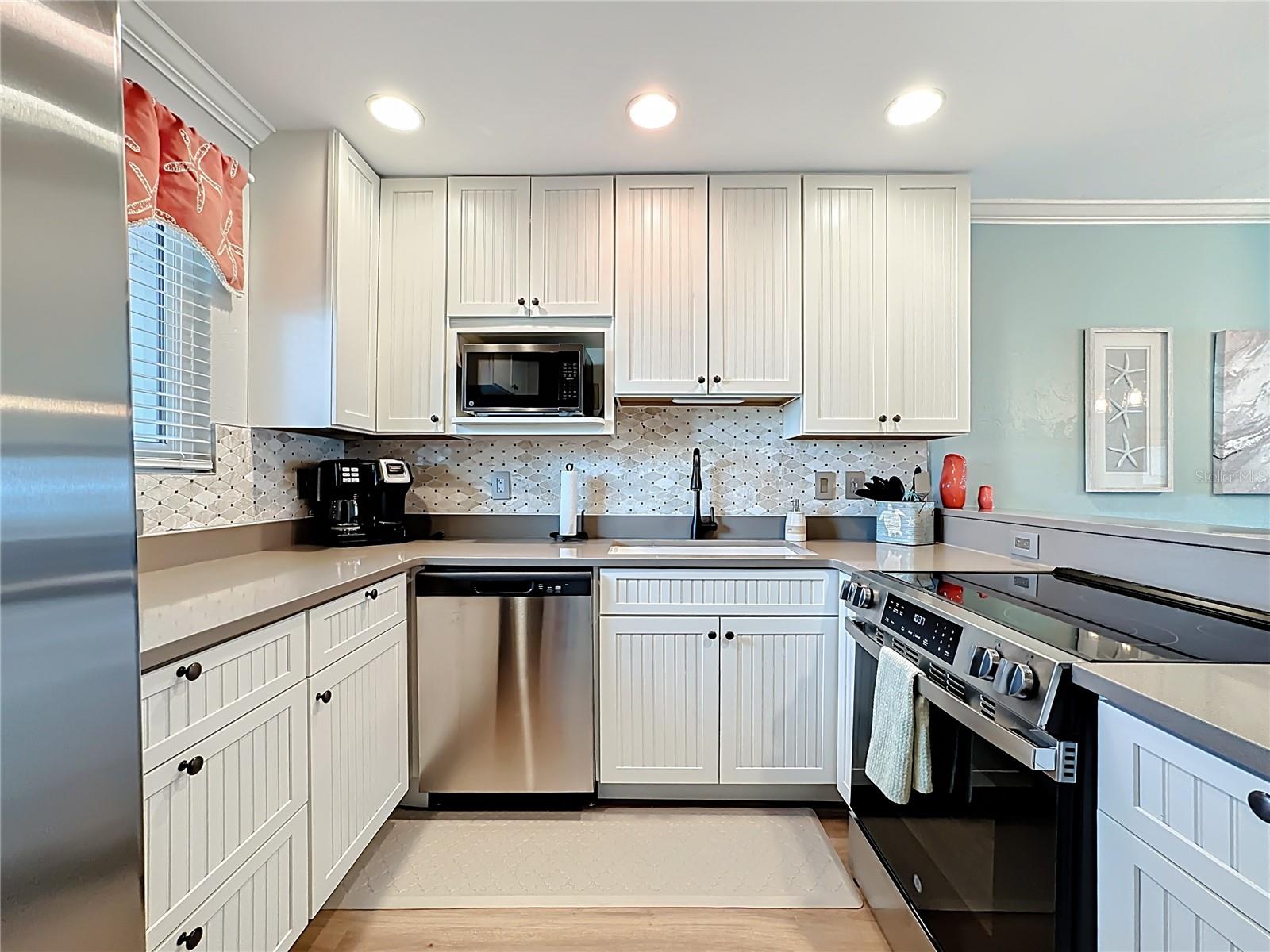 Image 10 of 58 For 1801 Gulf Drive N 173