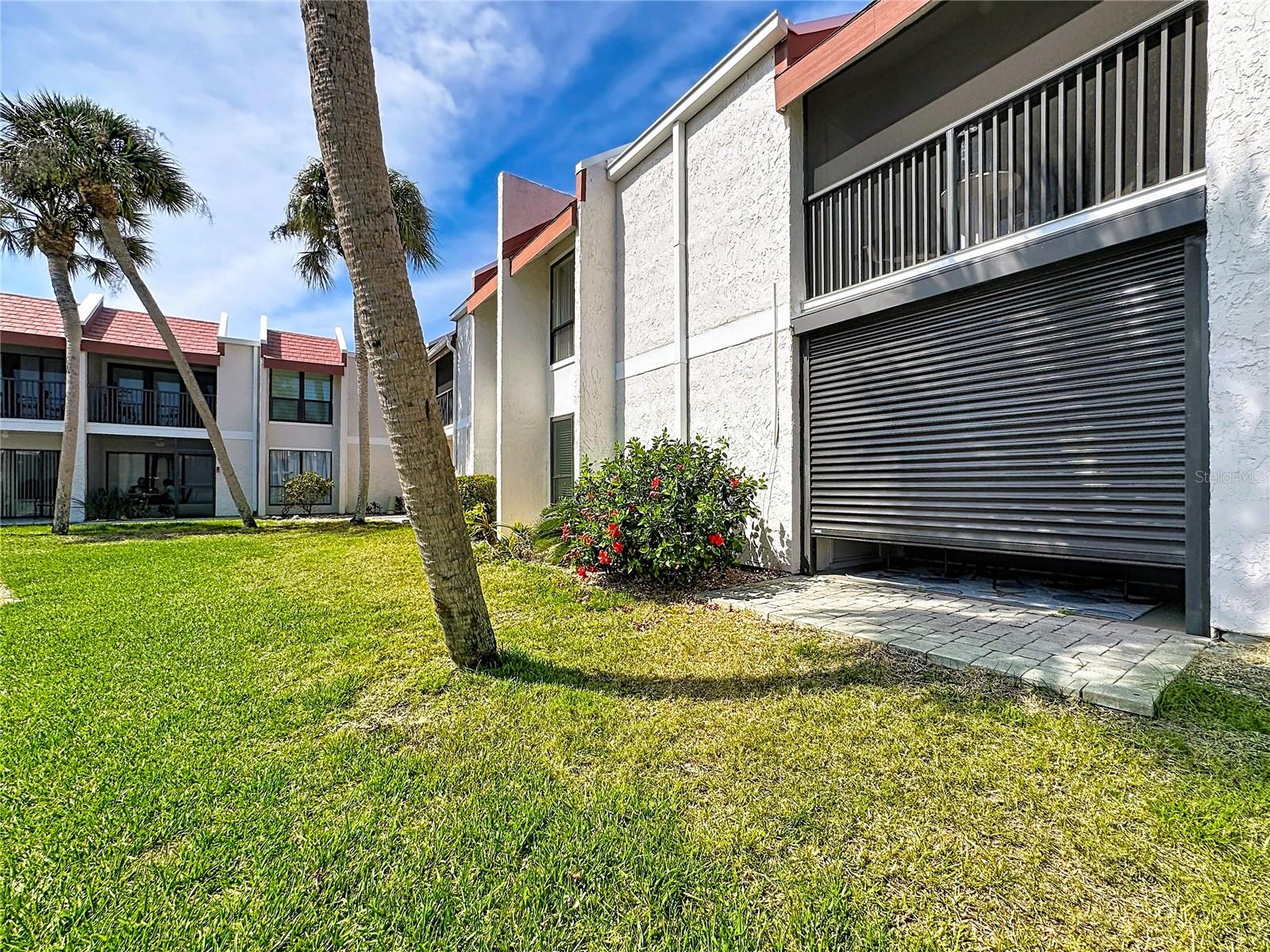 Image 35 of 58 For 1801 Gulf Drive N 173