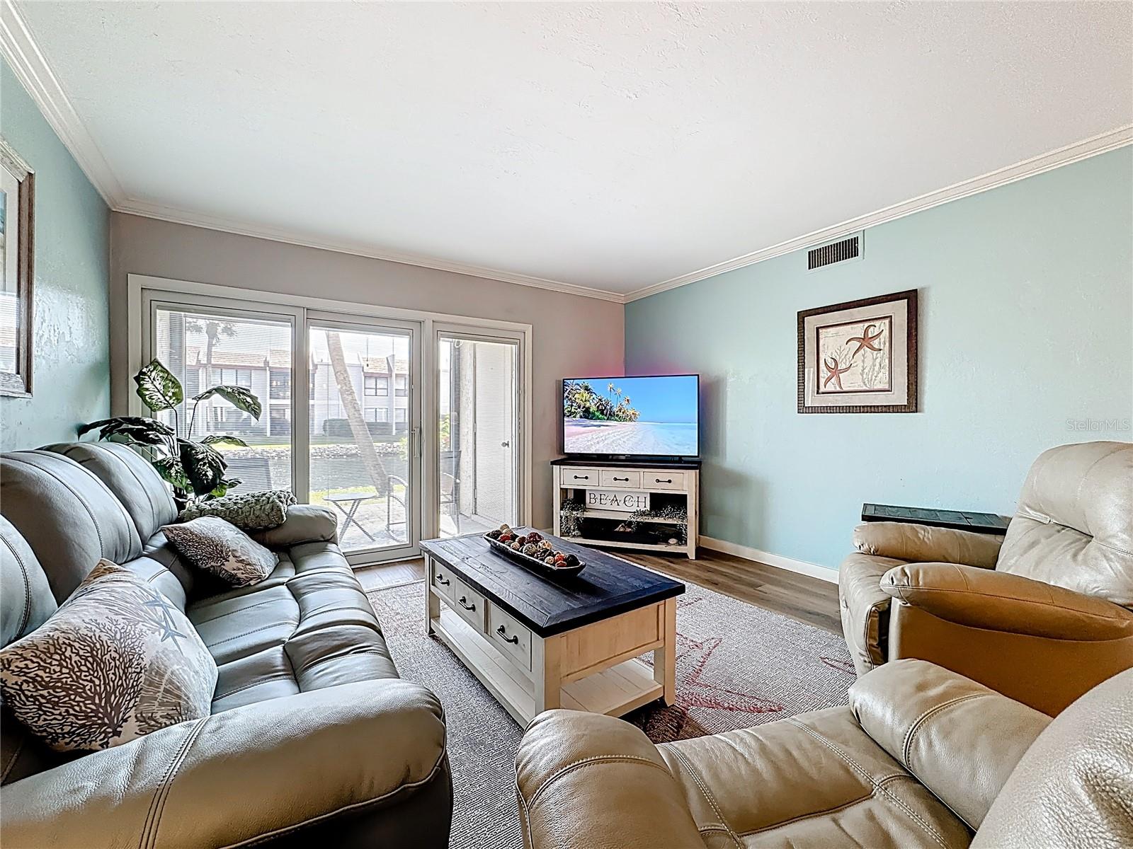 Image 4 of 58 For 1801 Gulf Drive N 173