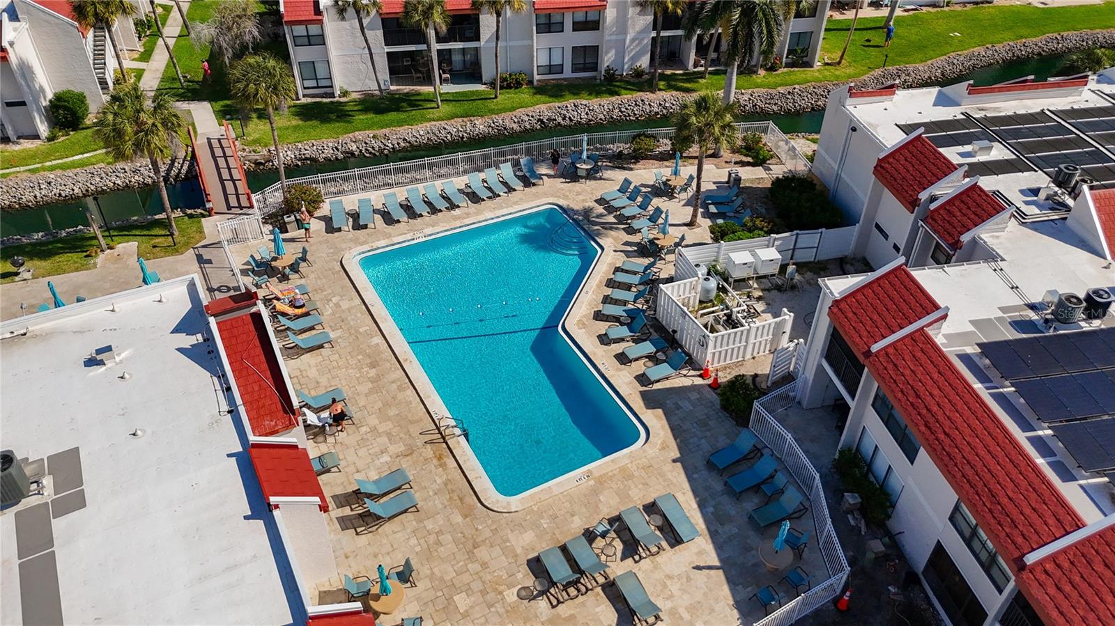 Image 52 of 58 For 1801 Gulf Drive N 173