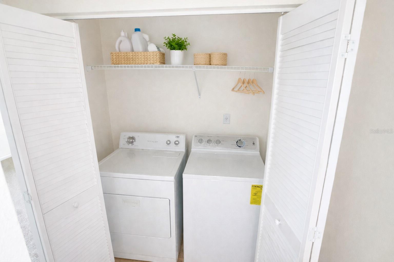 Image 10 of 14 For 114 Spreading Oak Court