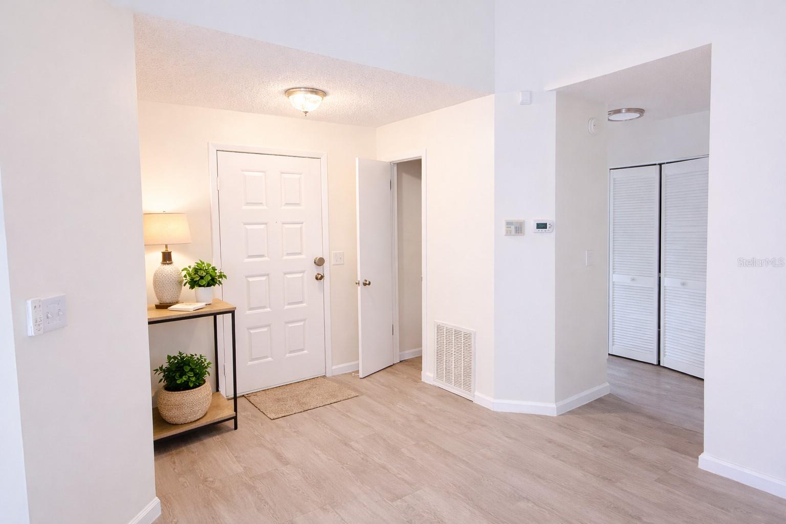 Image 2 of 14 For 114 Spreading Oak Court