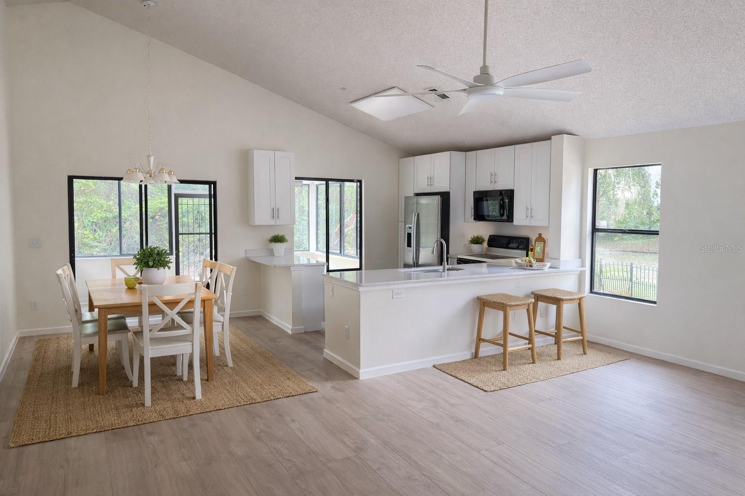 Image 4 of 14 For 114 Spreading Oak Court