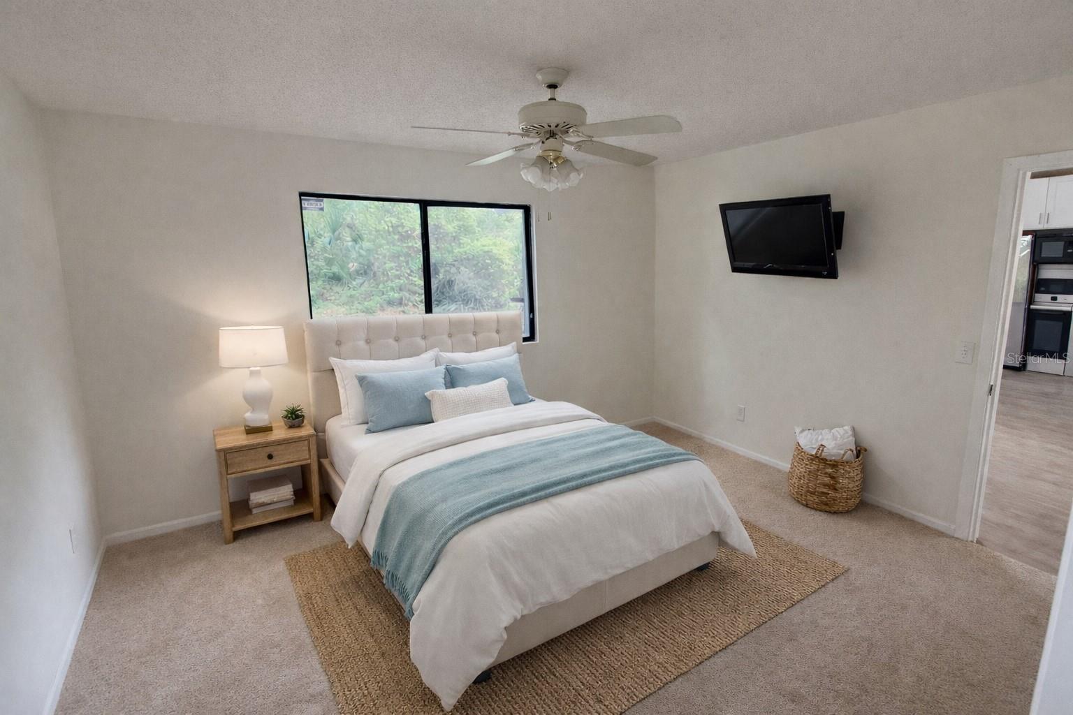 Image 8 of 14 For 114 Spreading Oak Court