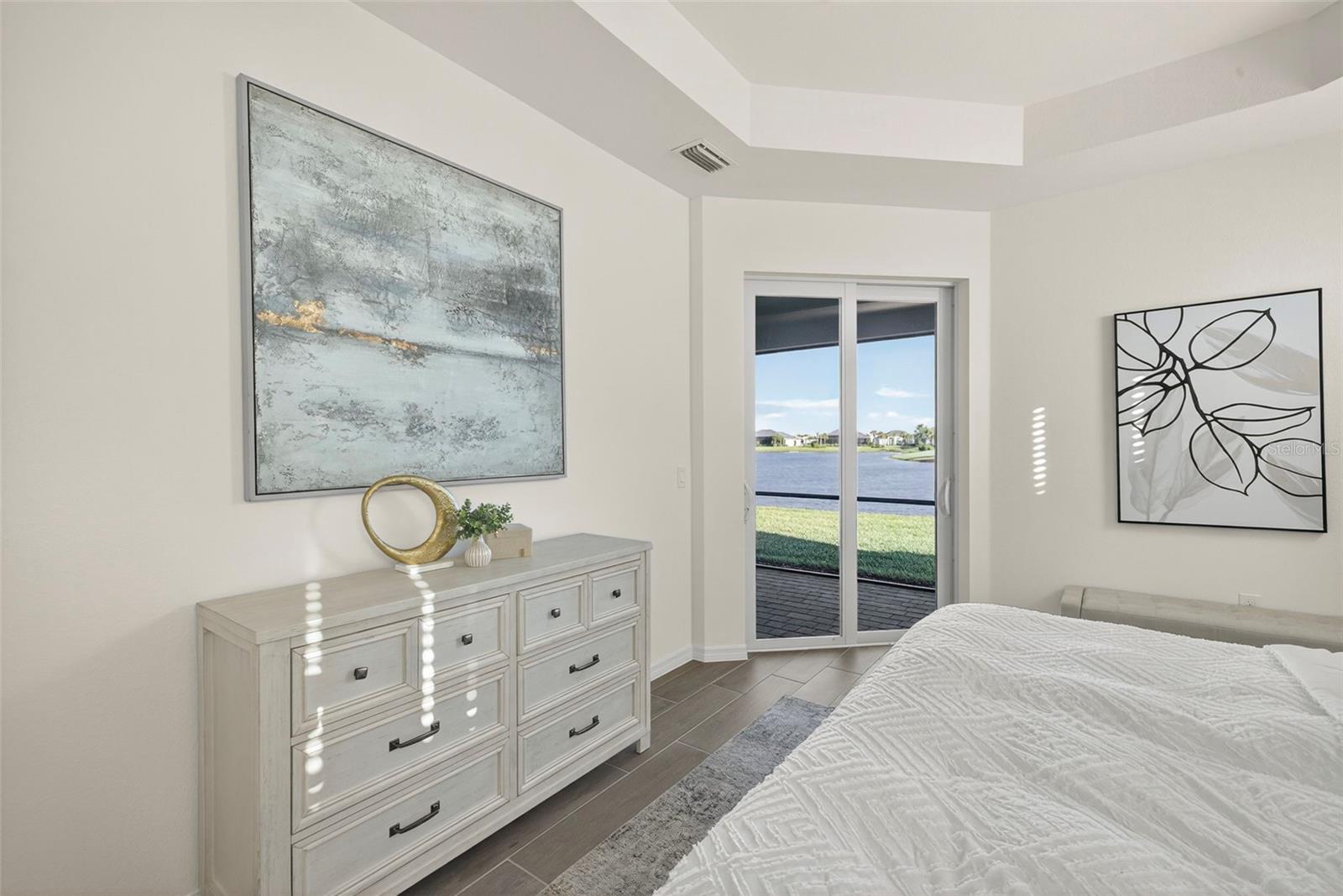 Image 14 of 33 For 15300 River Birch Court