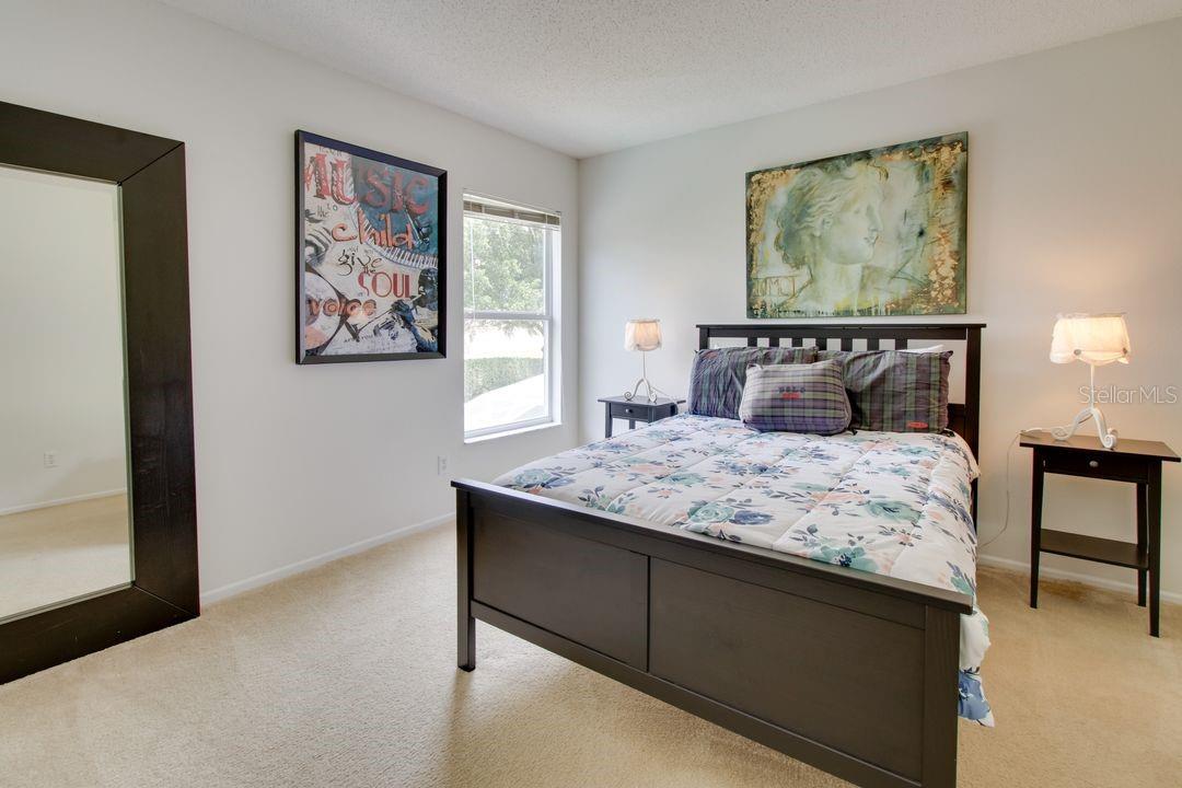 Image 12 of 26 For 730 Bloomingdale Dr