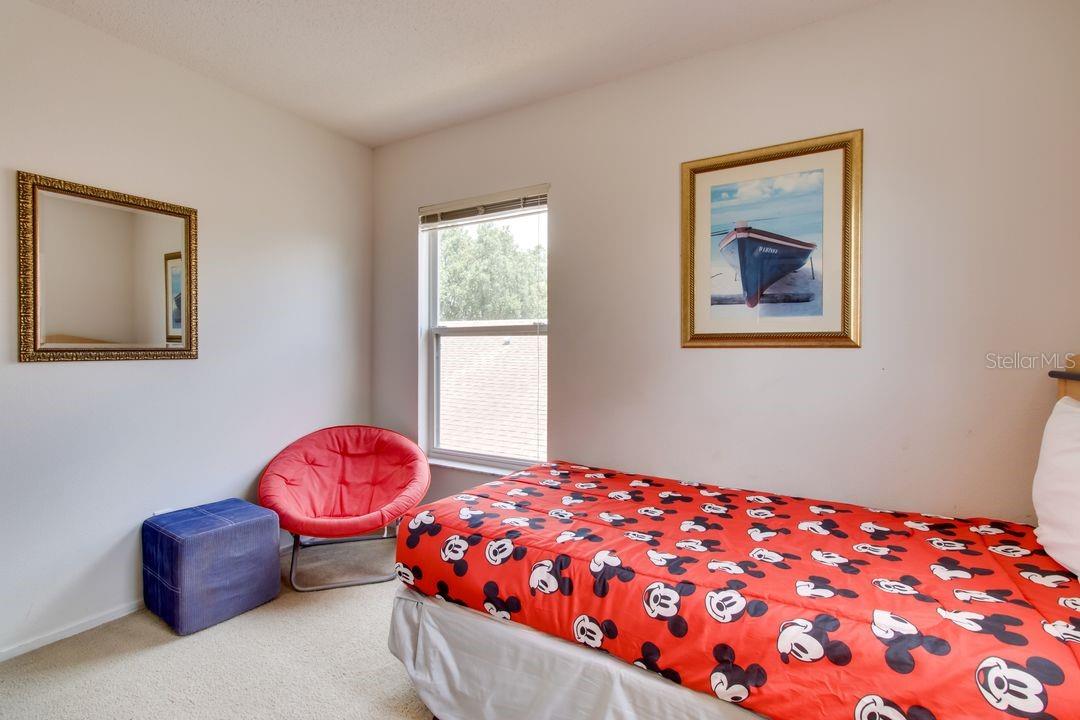 Image 17 of 26 For 730 Bloomingdale Dr