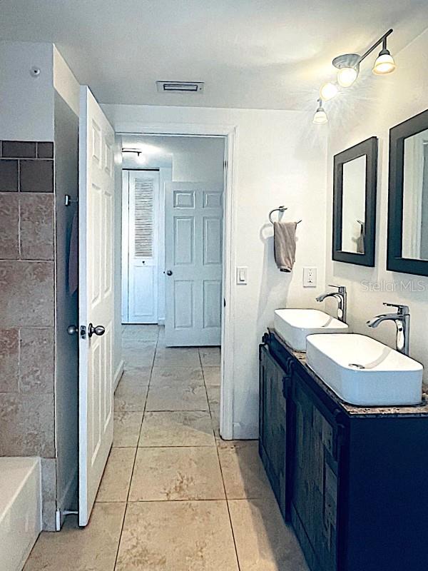 Image 10 of 14 For 2102 Winnebago Trail