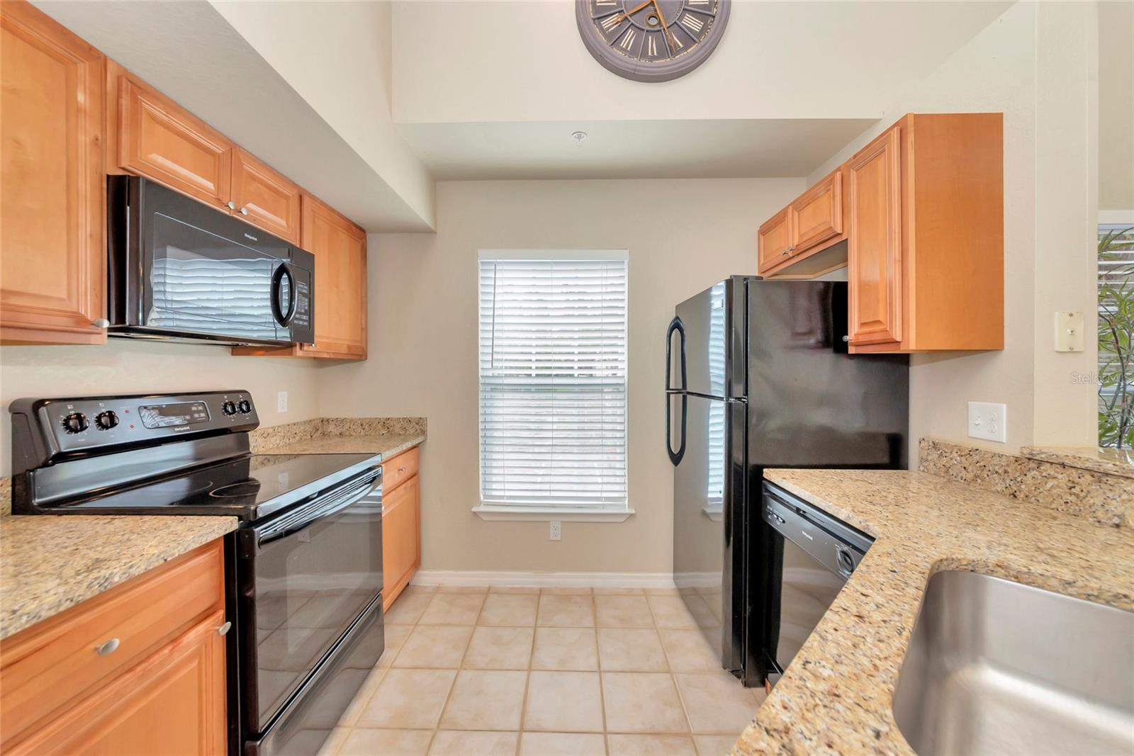 Image 10 of 61 For 5560 Rosehill Road 201