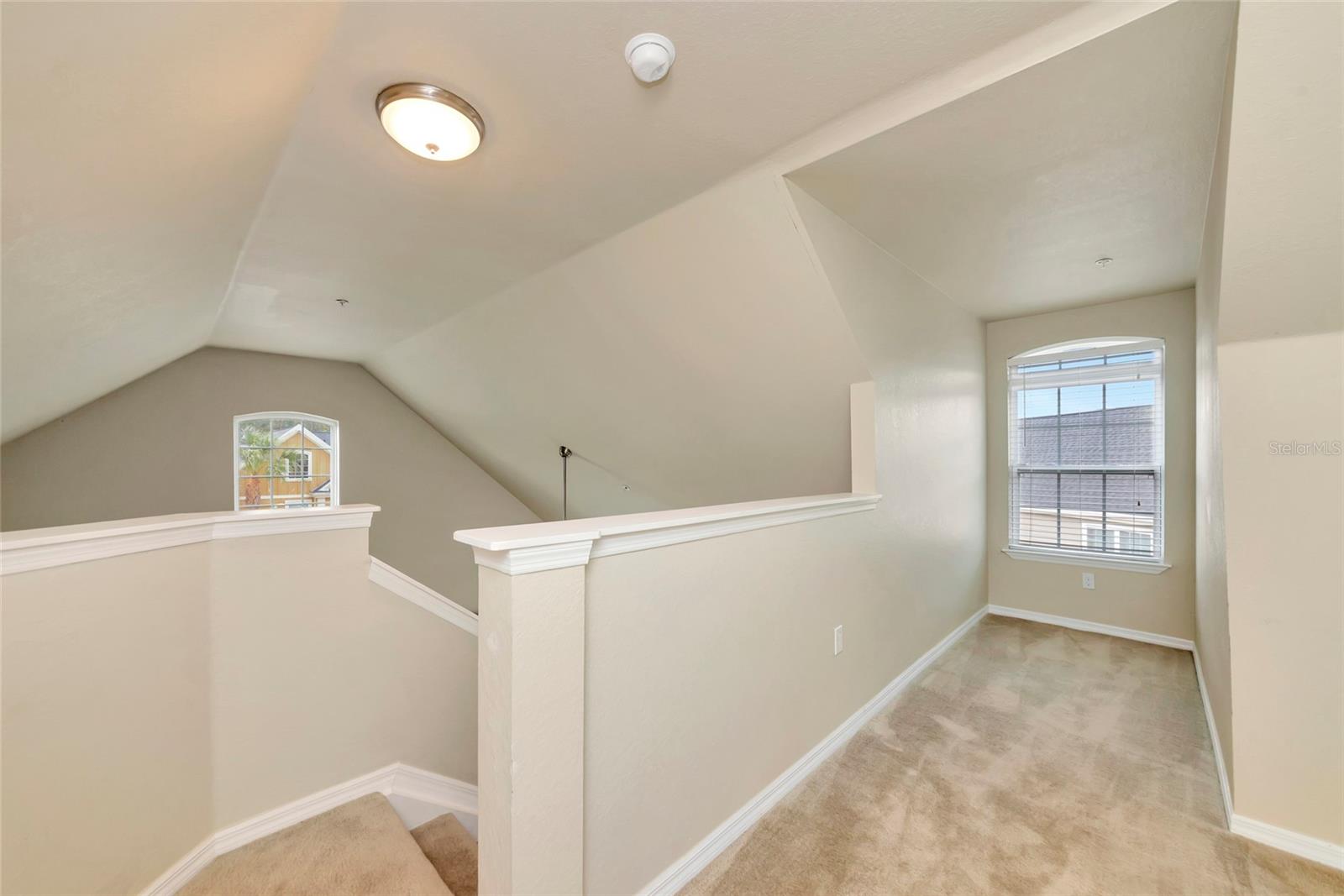 Image 16 of 61 For 5560 Rosehill Road 201