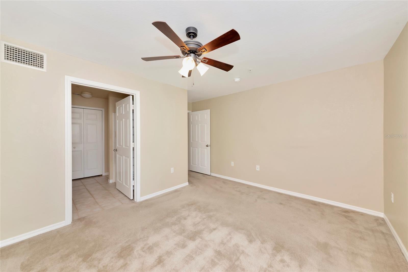 Image 23 of 61 For 5560 Rosehill Road 201