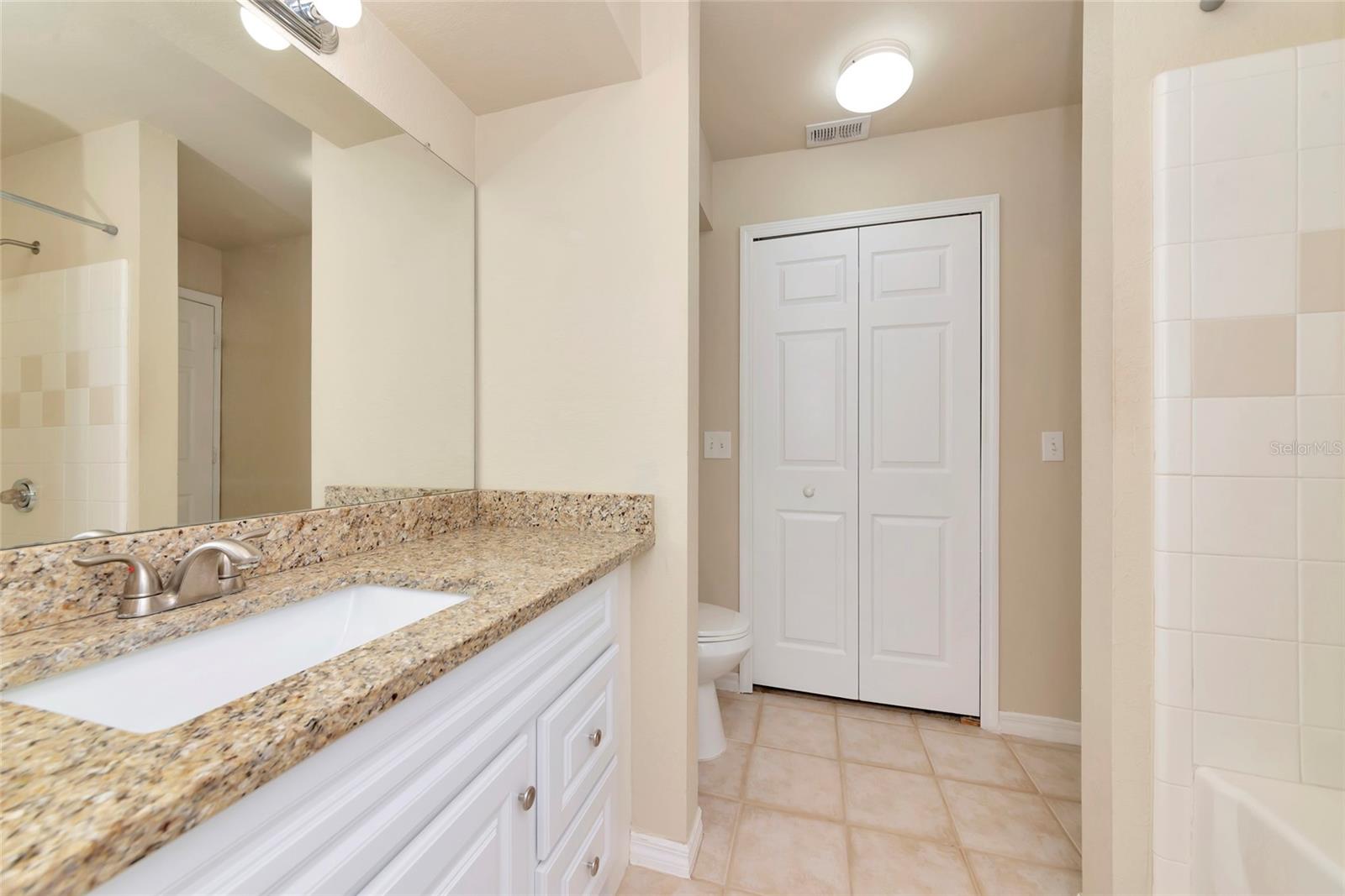 Image 25 of 61 For 5560 Rosehill Road 201