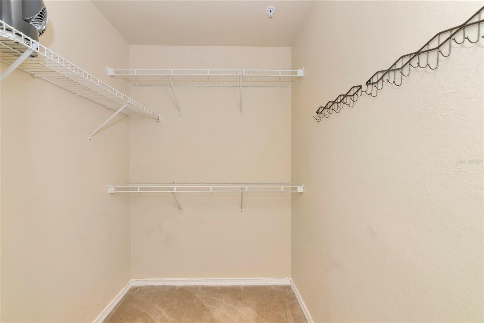 Image 31 of 61 For 5560 Rosehill Road 201