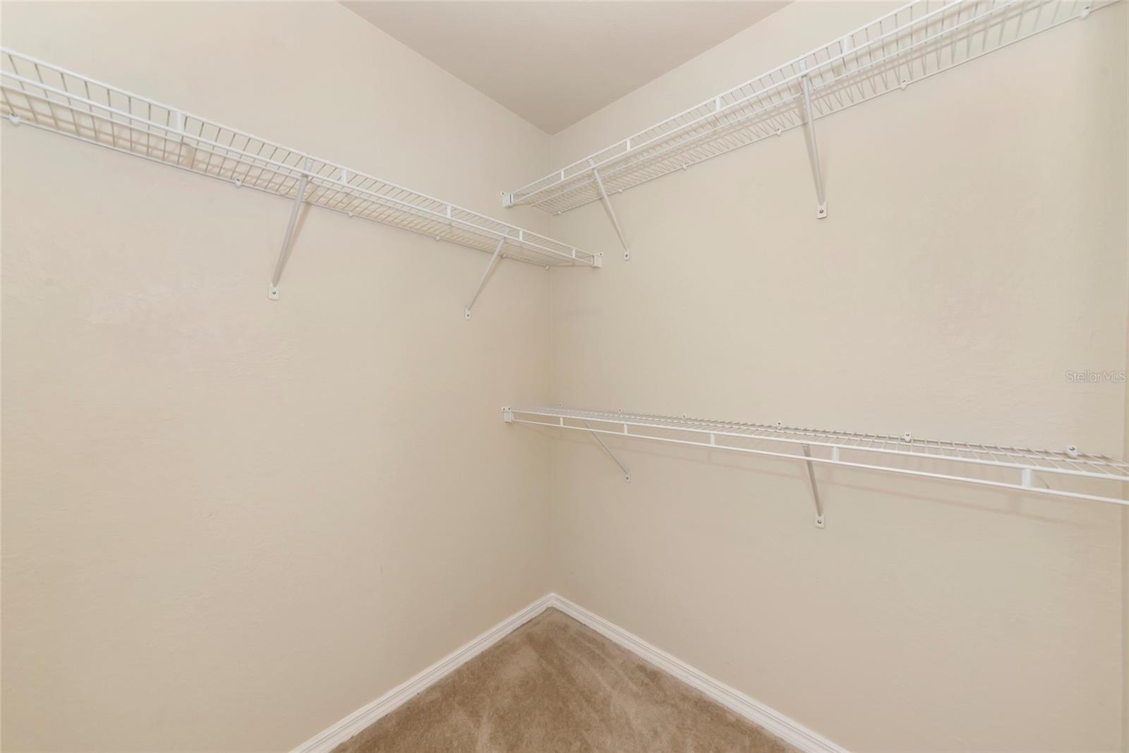 Image 32 of 61 For 5560 Rosehill Road 201