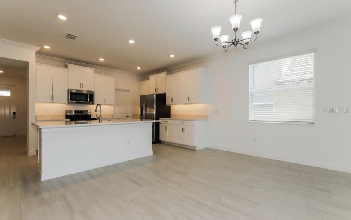 Image 4 of 13 For 1250 Spinnaker Drive