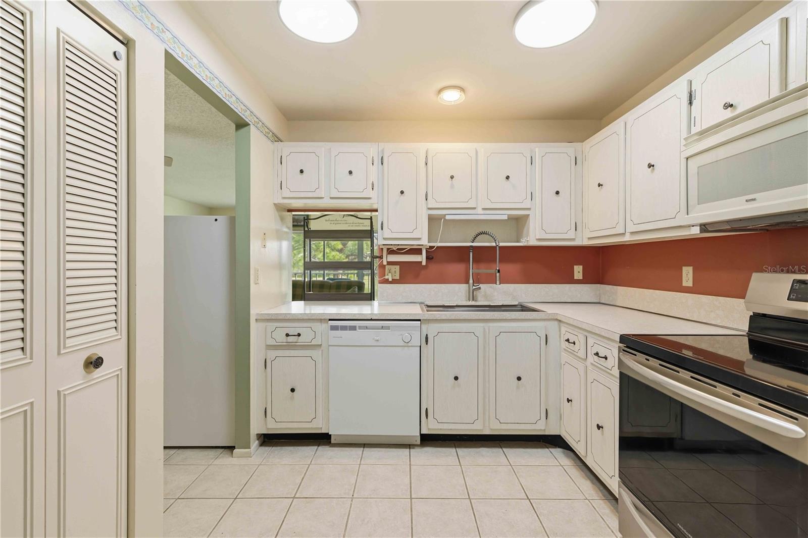 Image 14 of 31 For 3680 Ironwood Circle 202l