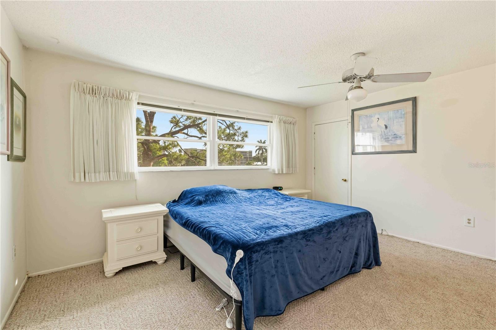 Image 19 of 31 For 3680 Ironwood Circle 202l