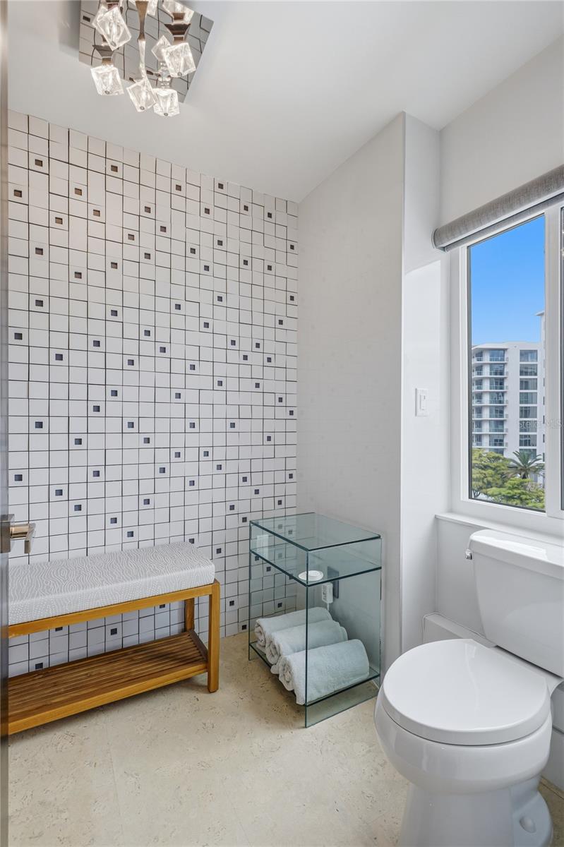 Image 29 of 57 For 350 Golden Gate Point 51