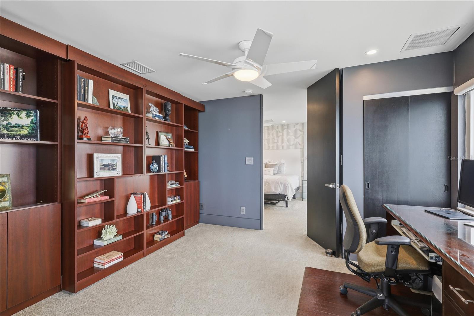 Image 34 of 57 For 350 Golden Gate Point 51