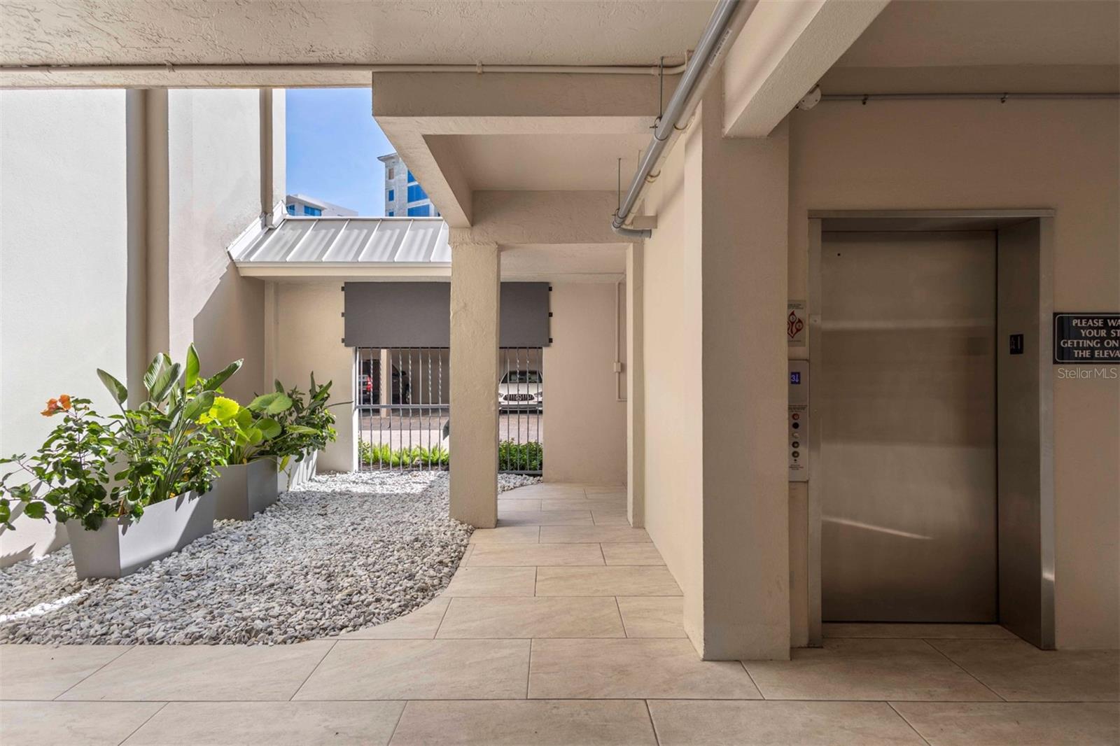 Image 47 of 57 For 350 Golden Gate Point 51