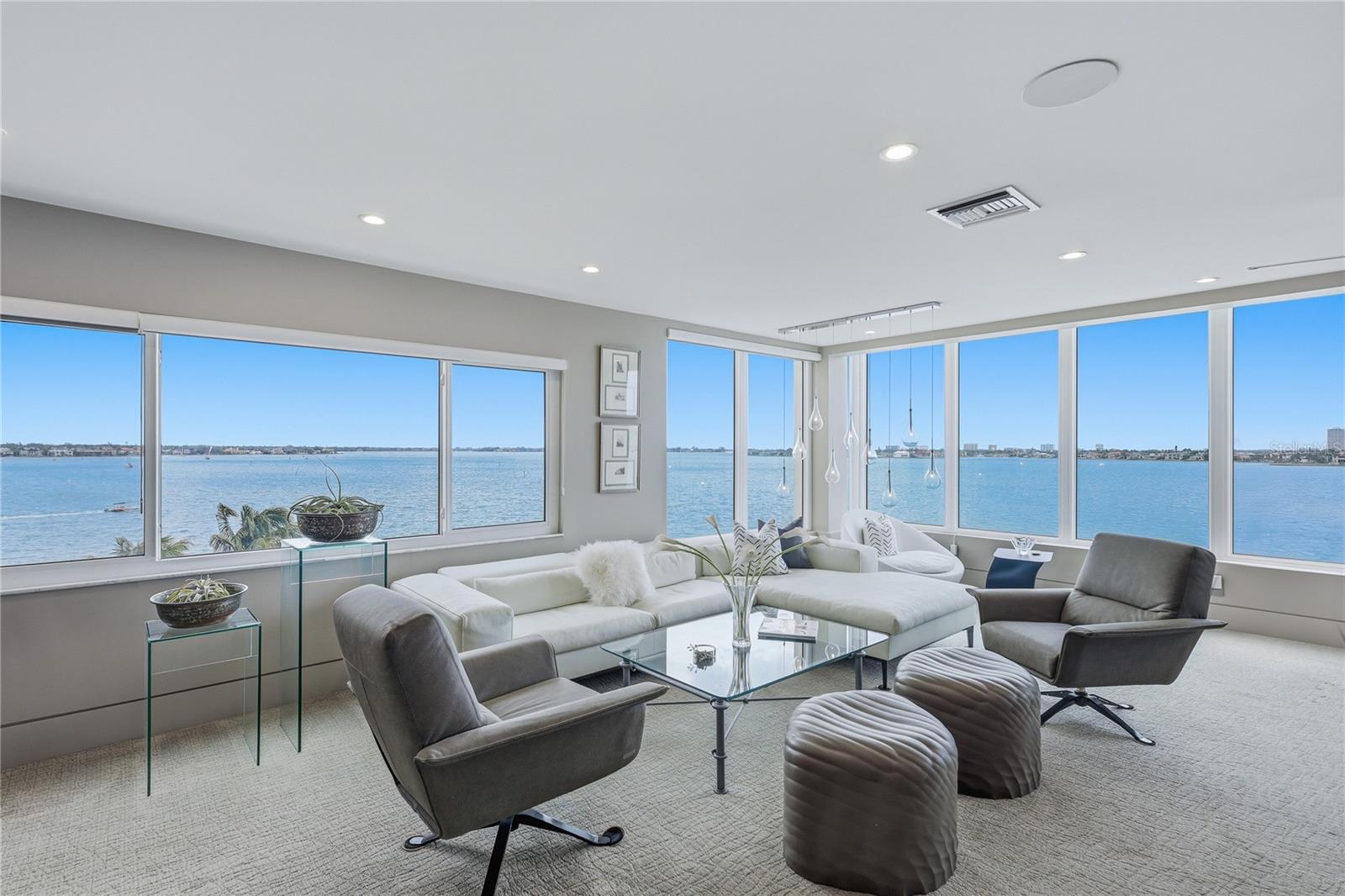 Image 6 of 57 For 350 Golden Gate Point 51