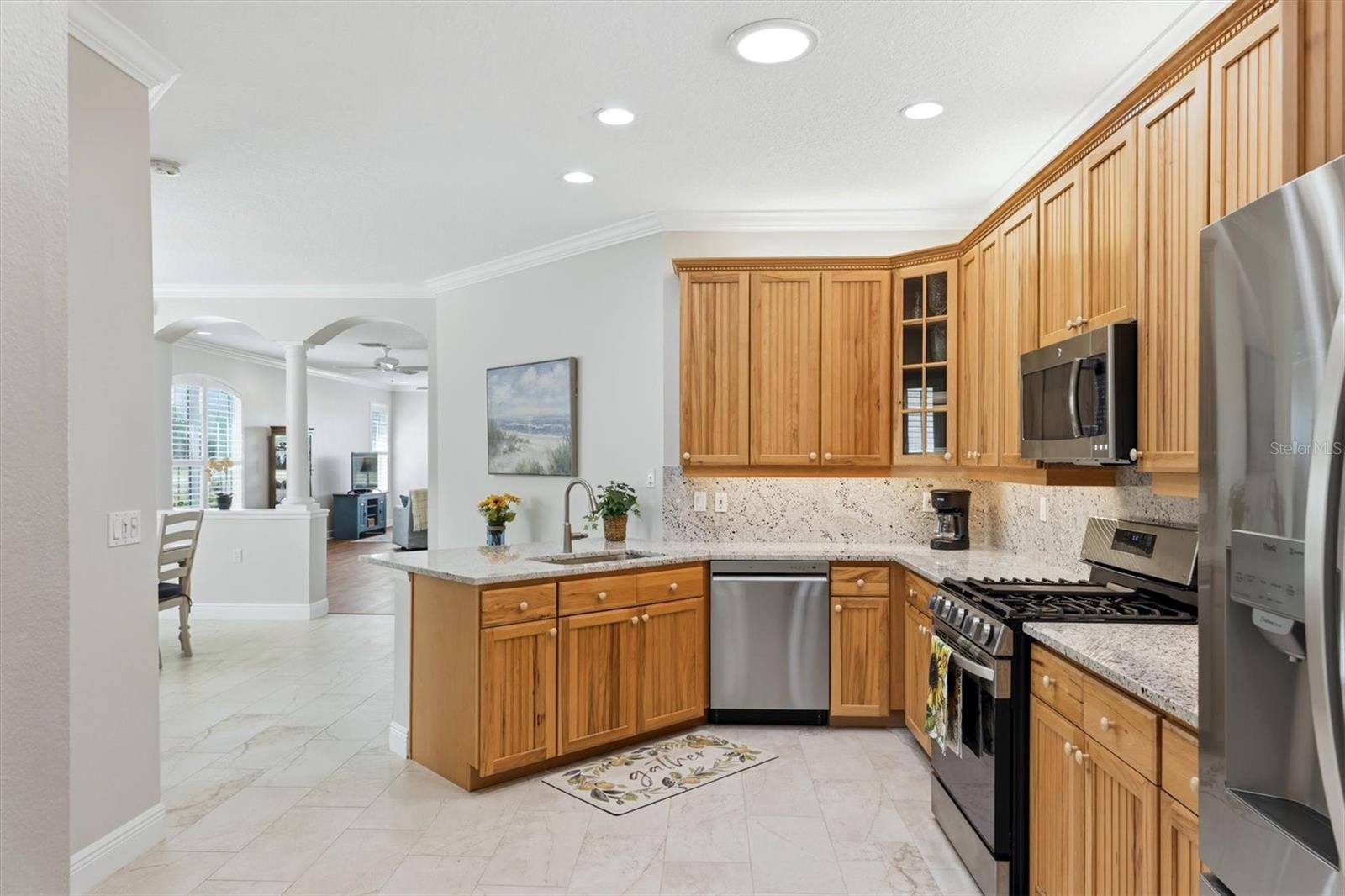 Image 15 of 44 For 6922 Woodmore Terrace