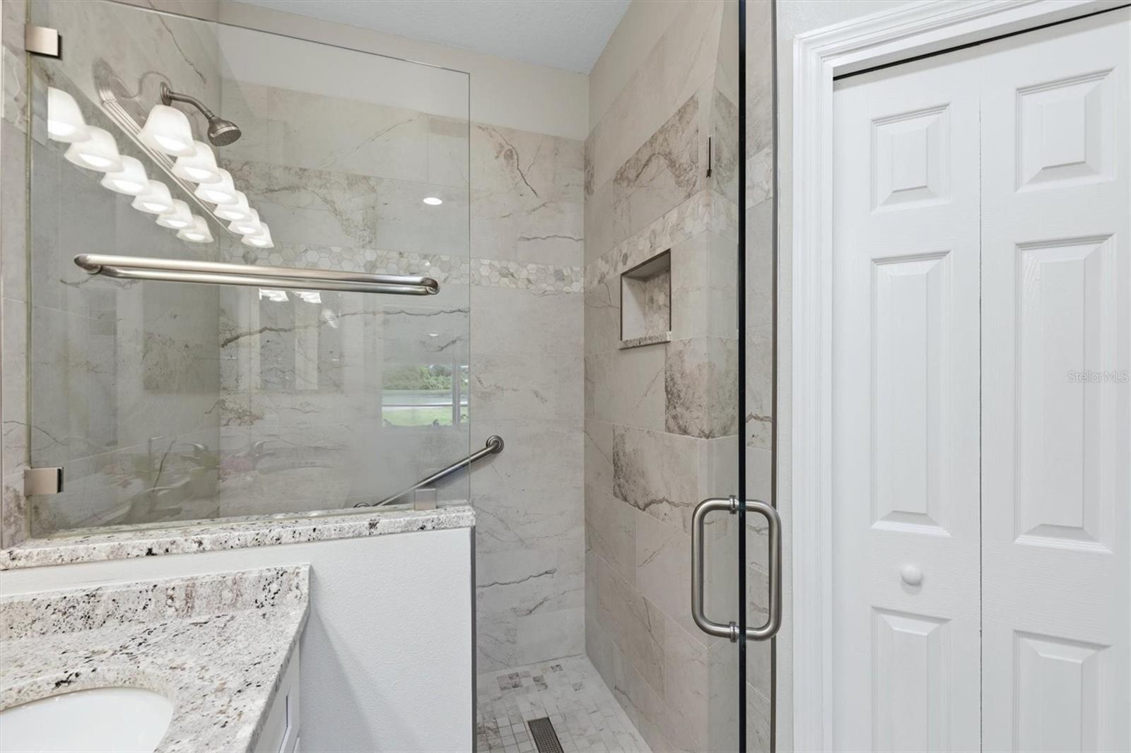 Image 23 of 44 For 6922 Woodmore Terrace